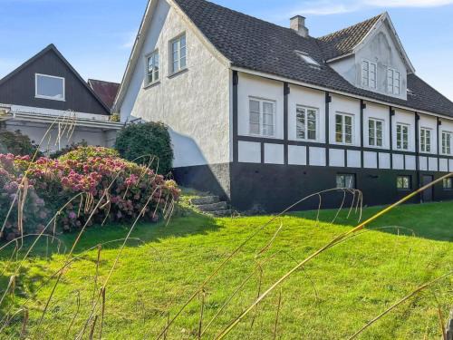 Tejn House | Holiday Home Sjard - 300m from the sea by Interhome