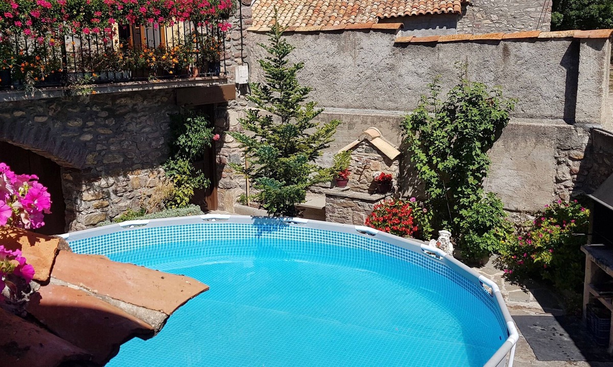 Les Igesies House | Holiday Home 'Teule 2' with Mountain View, Shared Pool and Wi-Fi