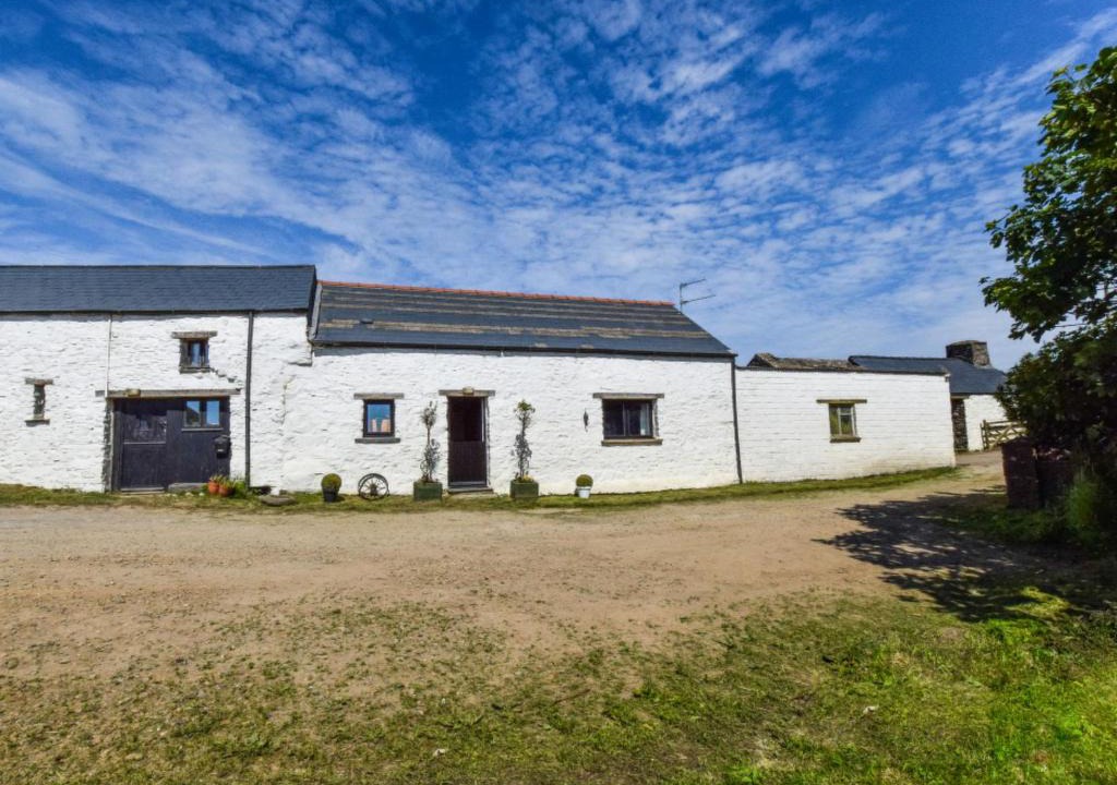 St Brides House | Holiday Home The Stables by Interhome