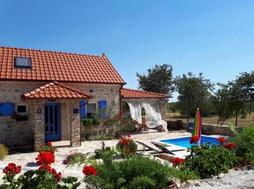 Oklaj House | Holiday Home Toma