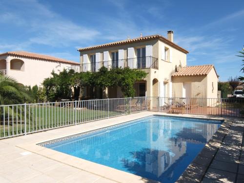 Plage d'Argeles House | Holiday Home Villa Brigantin by Interhome