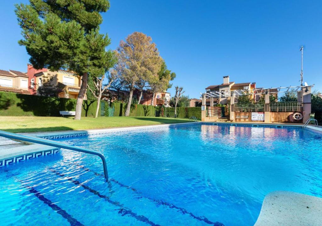 Les Planes del Rei House | Holiday Home Villa Verdi 11 by Interhome