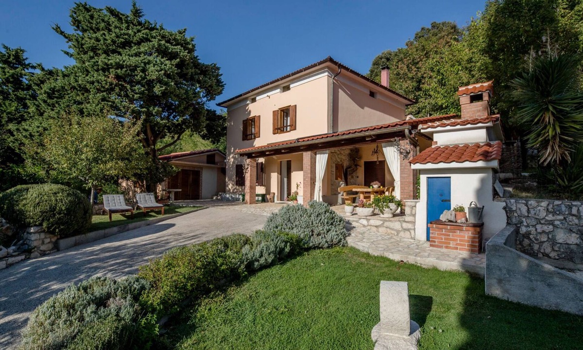 Supetarska Draga Villa | Holiday Home Vintage by Villas Guide