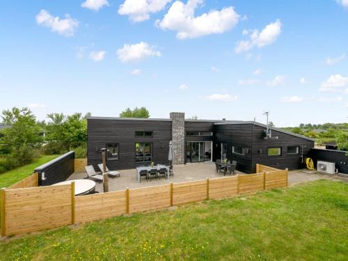 Skaven Strand House | Holiday Home Weike - 950m to the fjord by Interhome