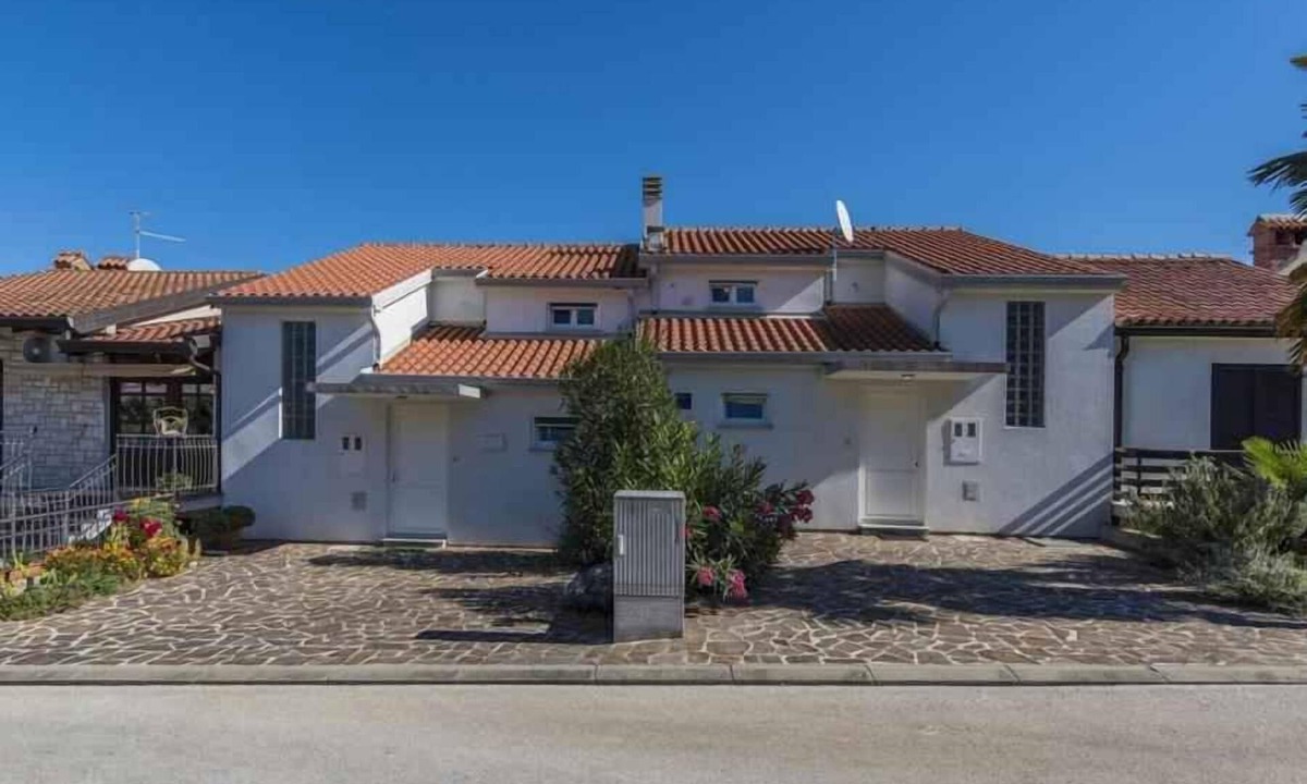 Dajla House | Holiday home with air conditioning