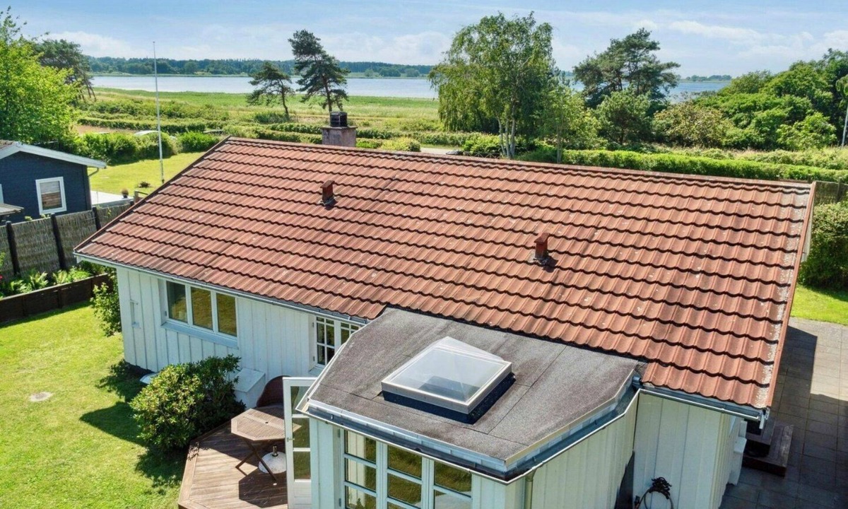 Vordingborg House | Holiday home with sea view by Avnø Fjord