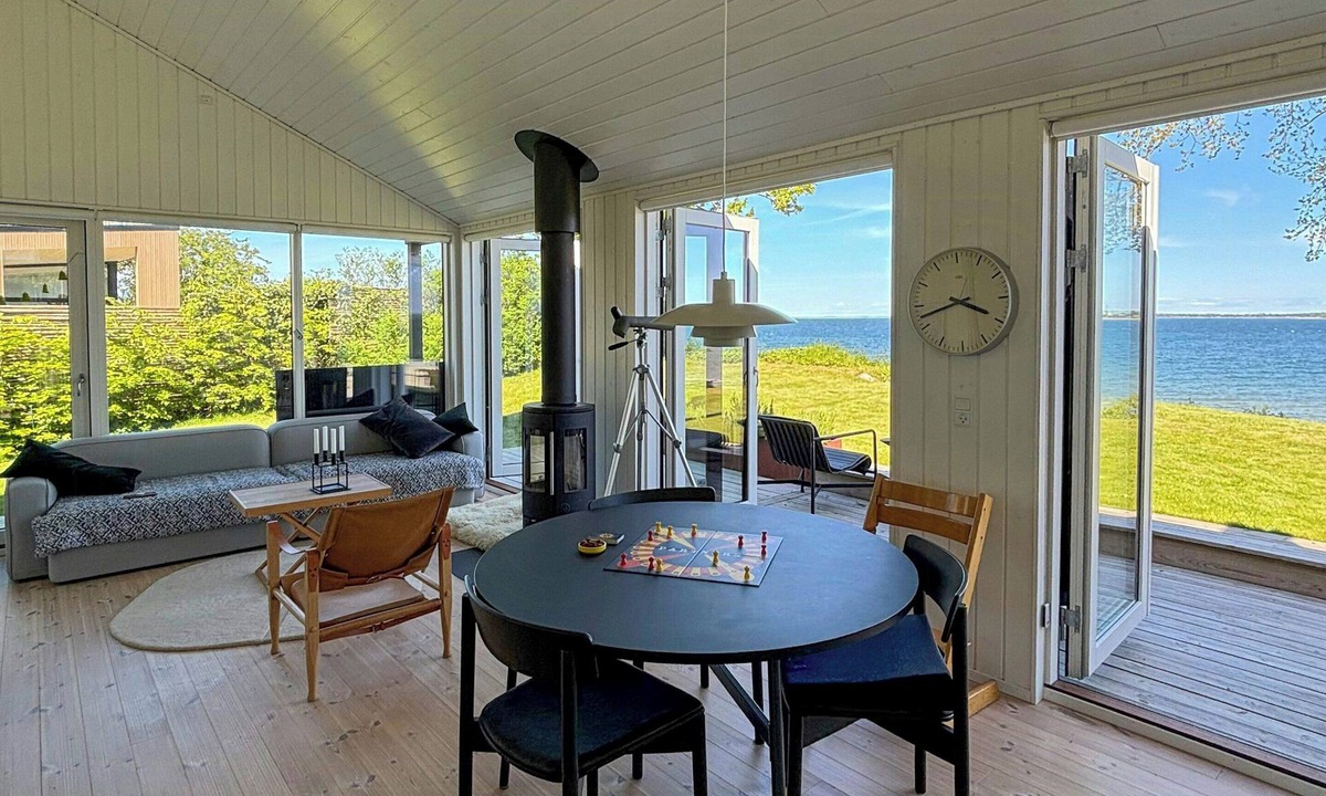 Holbaek House | Holiday home with fjord views at Tuse Næs