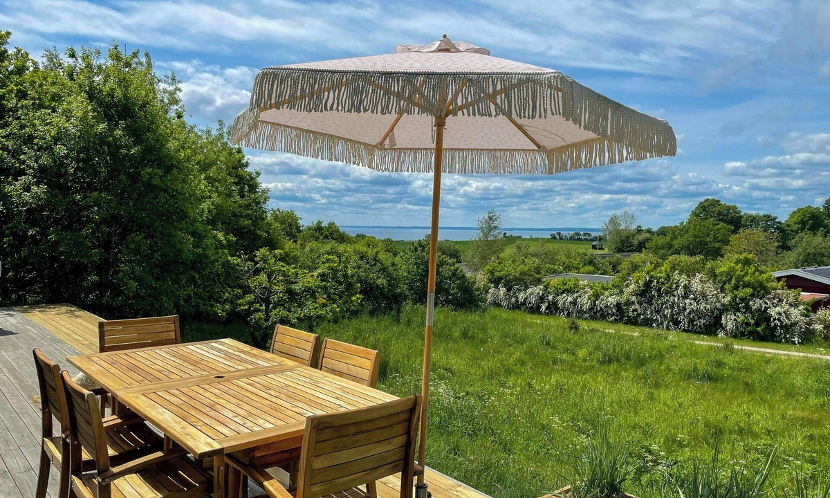 Knebel House | Holiday home with panoramic view of Aarhus Bay