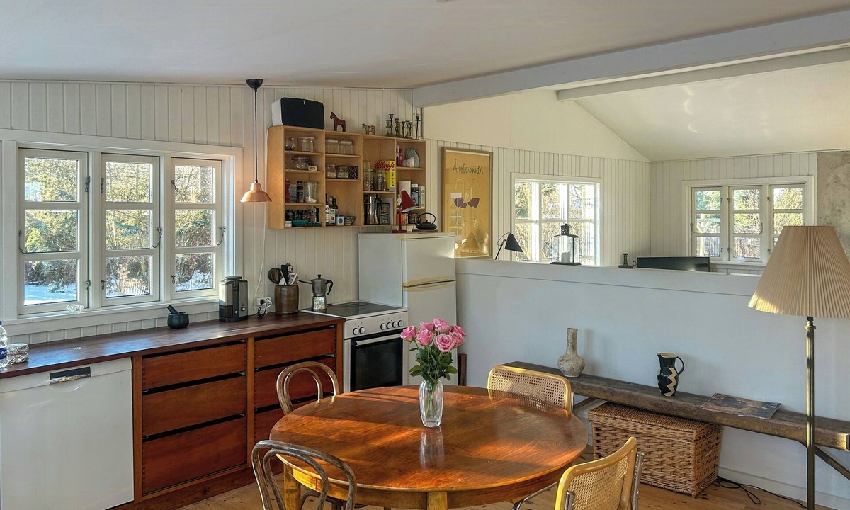 Bronde House | Holiday home with sea view near marina