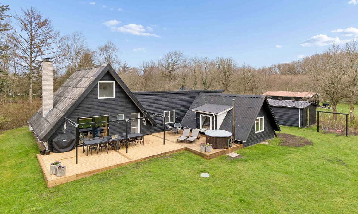 Farso House | Holiday home with spa sauna and hot tub
