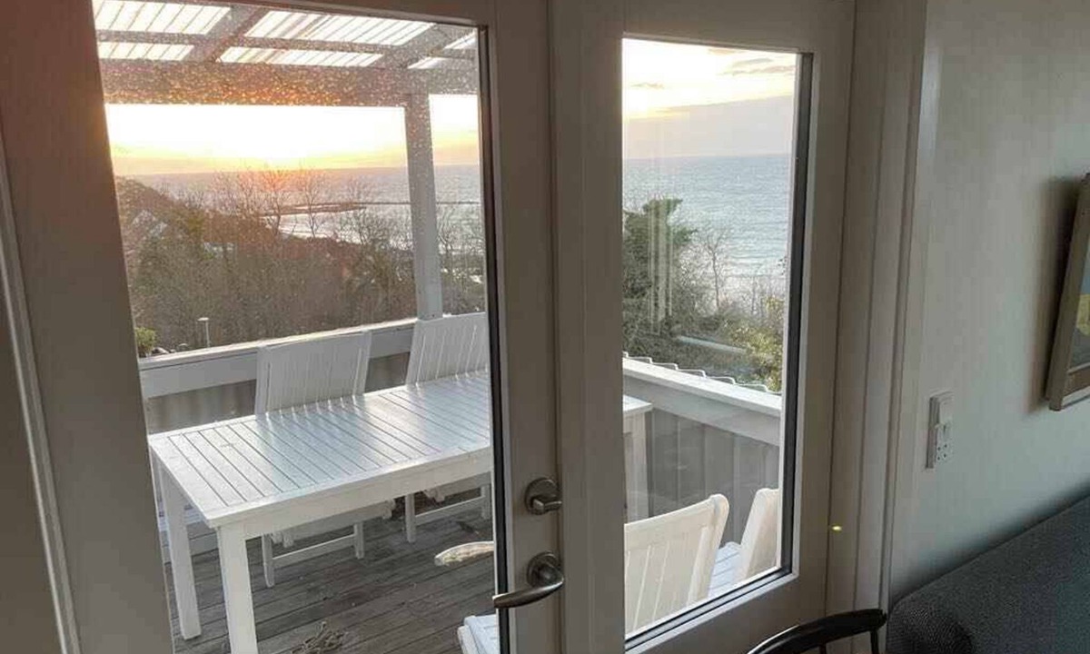 Vang House | Holiday home with stunning Baltic Sea view