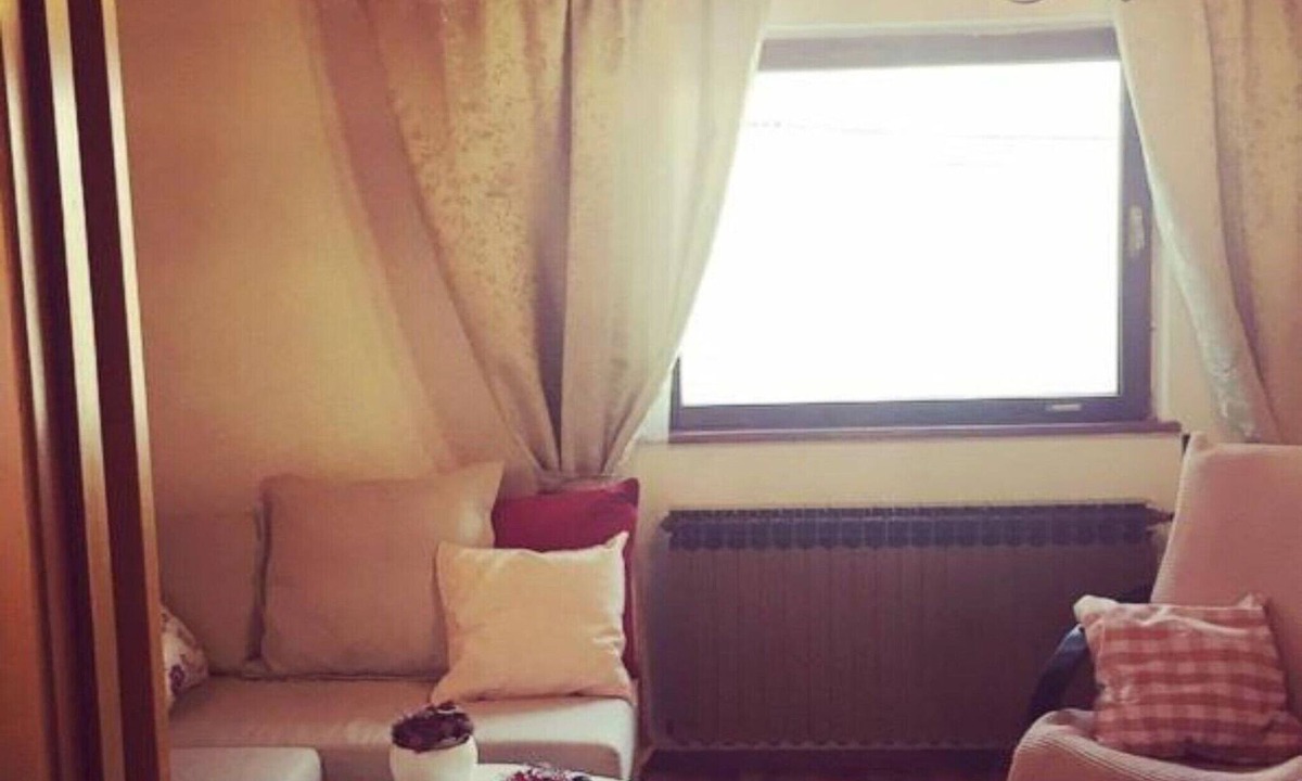 Karlobag House | Holiday Home with Three Bedrooms and Garden