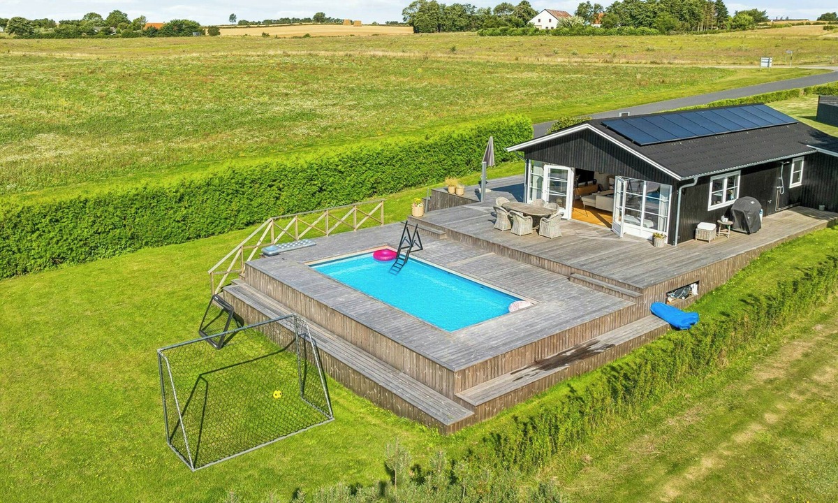 Bøjden House | Holiday home with view and pool on South Funen