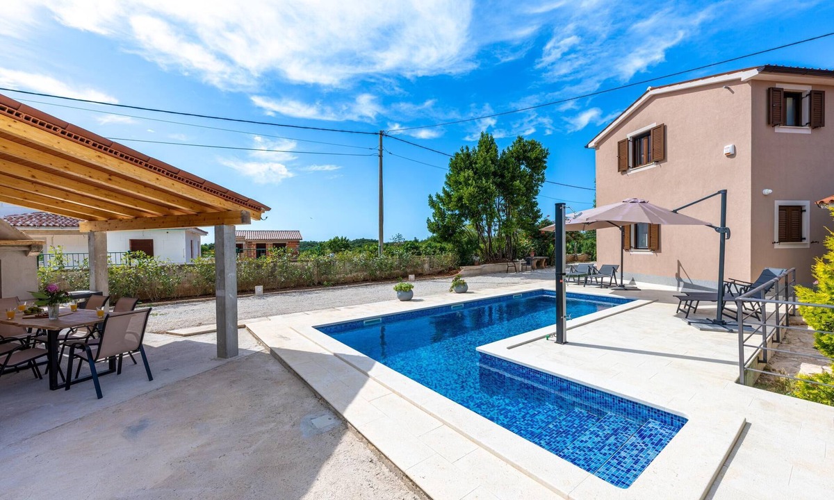 Gajana House | Holiday House Balarini