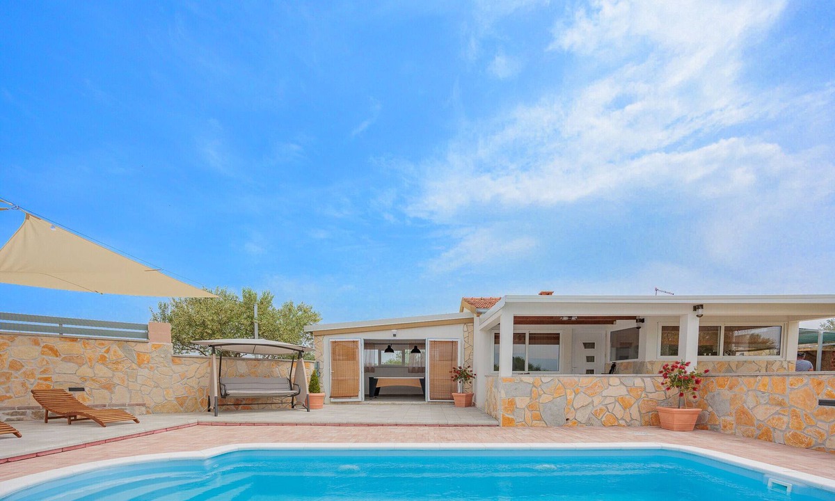 Velim House | Holiday House Fjaka