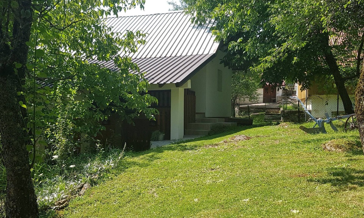 Gospic House | Holiday house with a parking space Donje Pazarište, Velebit (K-25111)