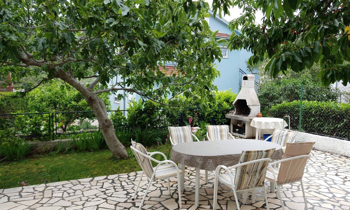 Podglavica House | Holiday House in Podglavica with Terrace and BBQ