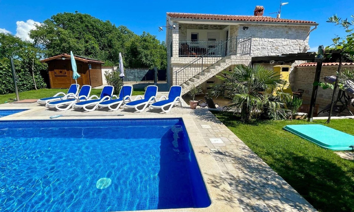 Valkarin House | Holiday House in Valkarin with Private Pool
