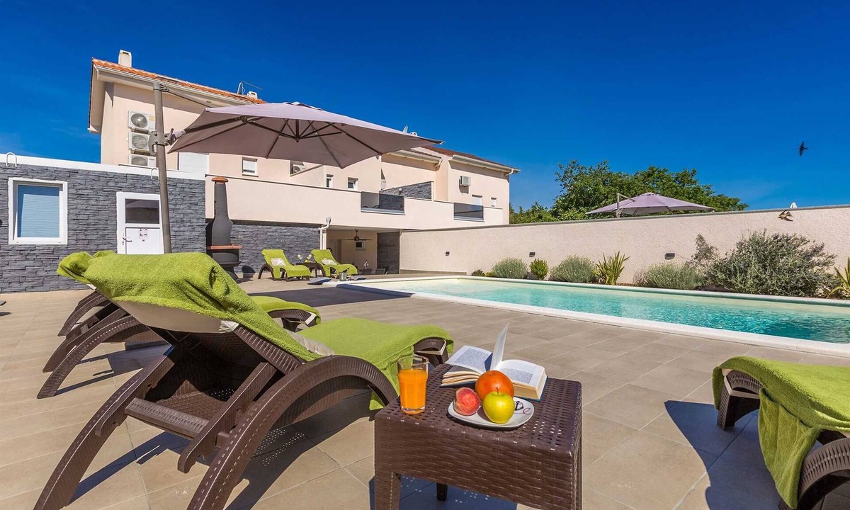 Brzac House | Holiday house SOTOVENTO II
