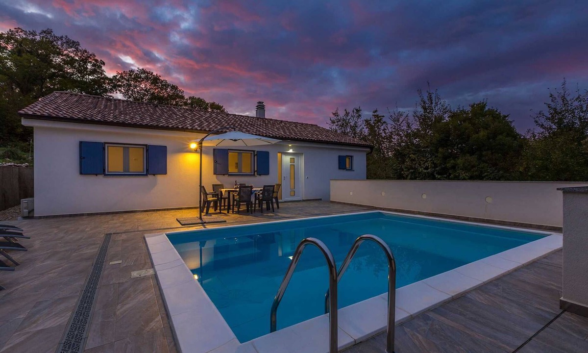 Gabonjin House | Holiday house Tranquility with private pool