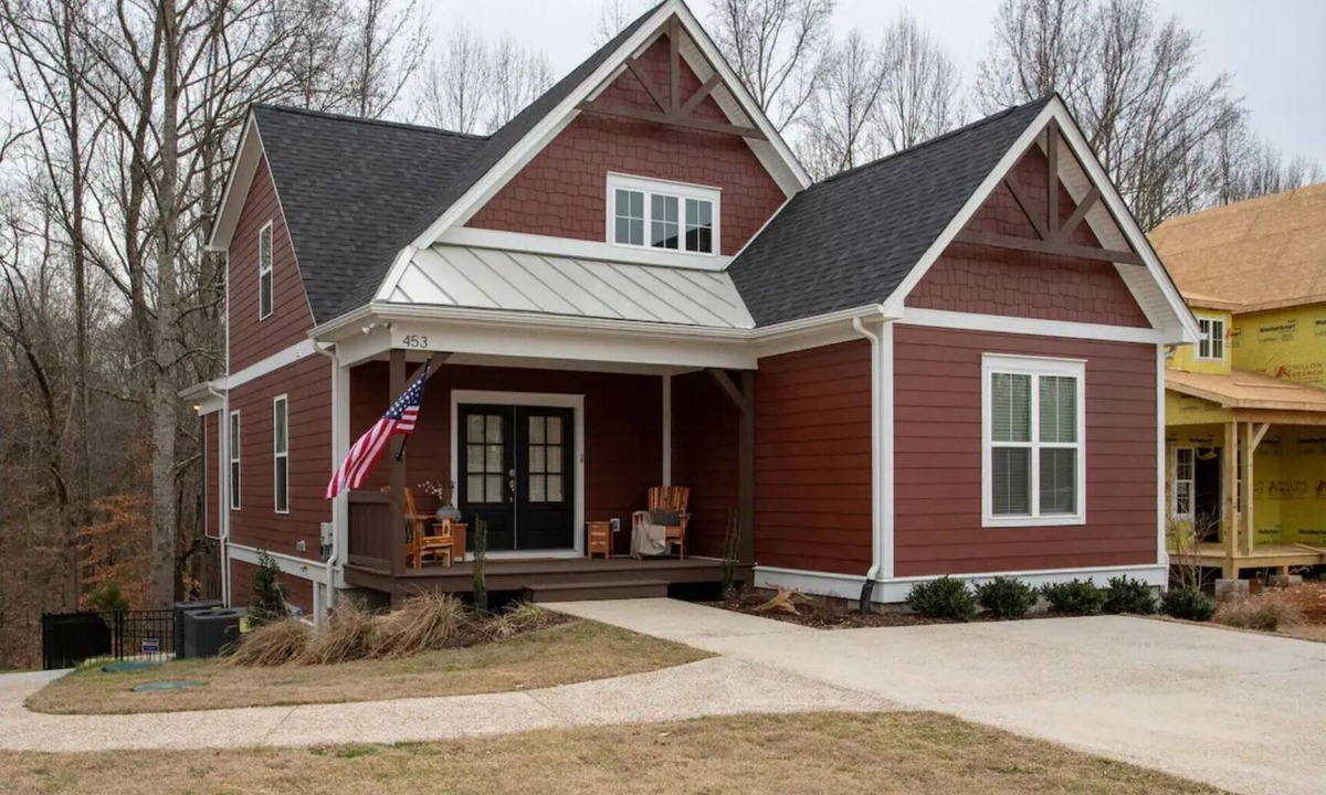 Tullahoma House | Holiday House