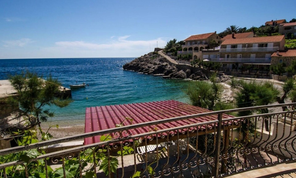 Podobuce House | Holiday house Viki1 - fantastic view, next to the sea - Podobuce, Peljesac peninsula, Croatia