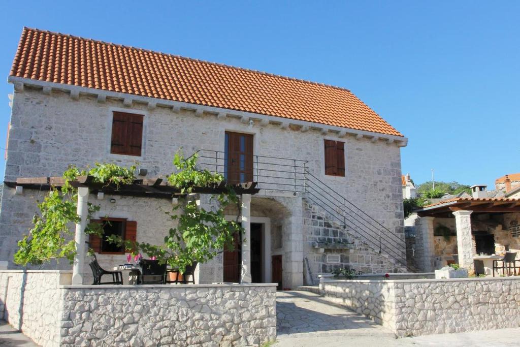 Donji Humac House | Holiday house with a swimming pool Donji Humac, Brac - 16435