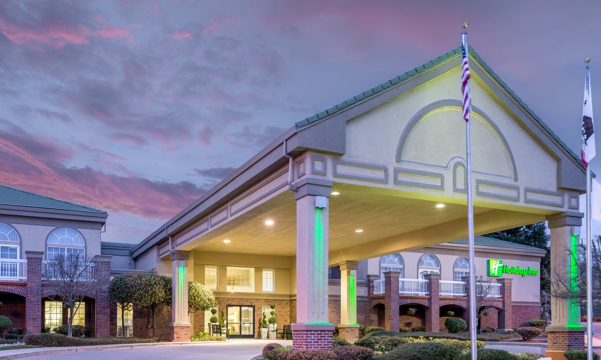 Auburn Hotel | Holiday Inn Auburn, an Ihg Hotel
