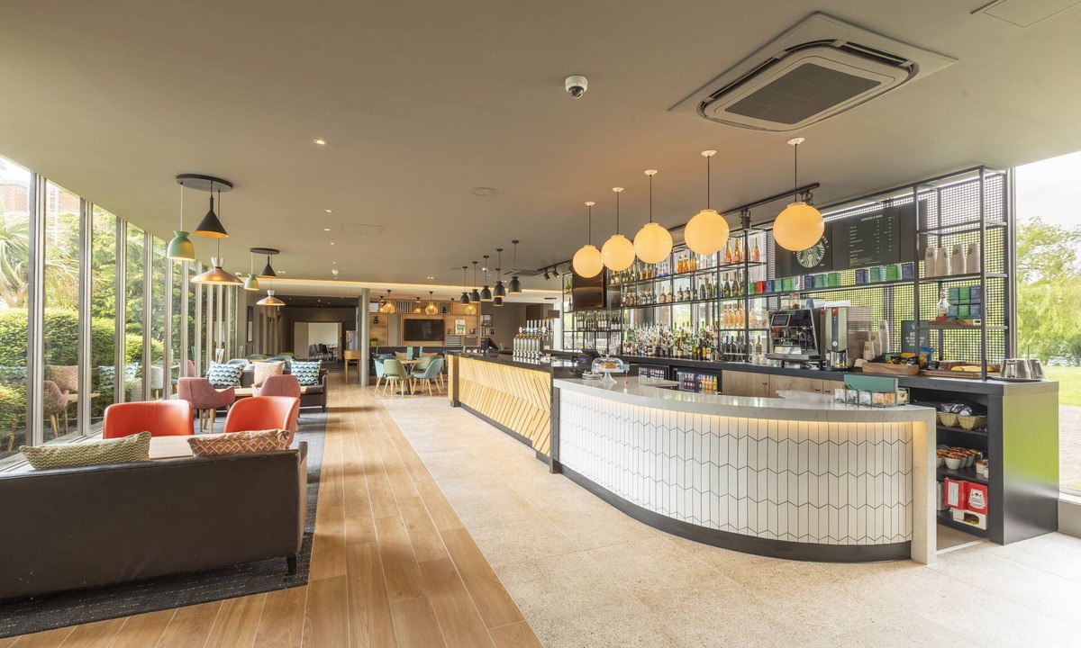 Basildon Hotel | Holiday Inn Basildon by IHG