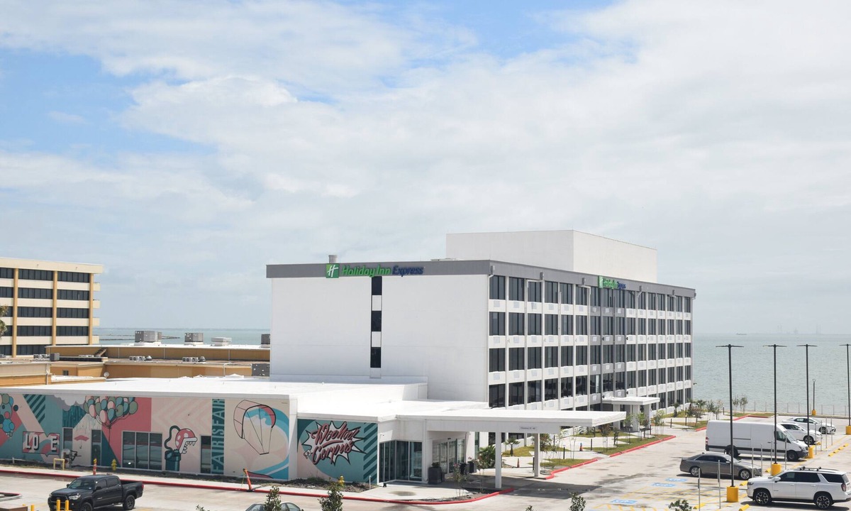 Del Mar Hotel | Holiday Inn Express Corpus Christi – Beachfront by IHG