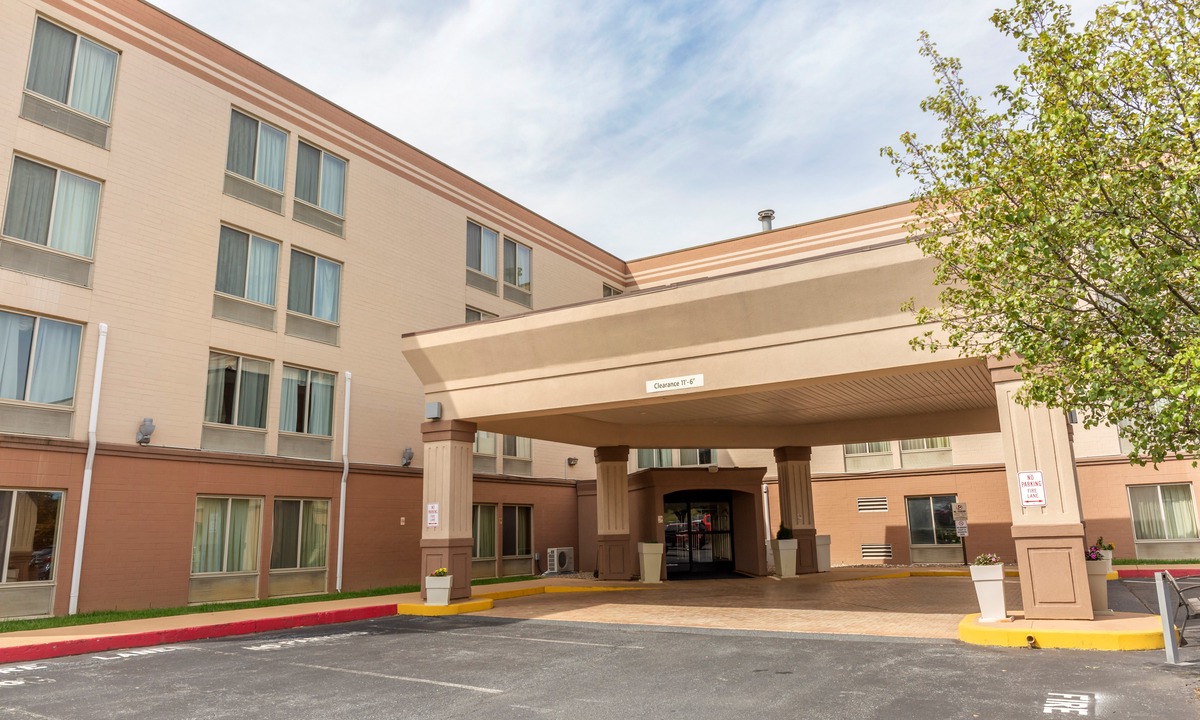 Mechanicsburg Hotel | Holiday Inn Express Harrisburg SW - Mechanicsburg, an Ihg Hotel