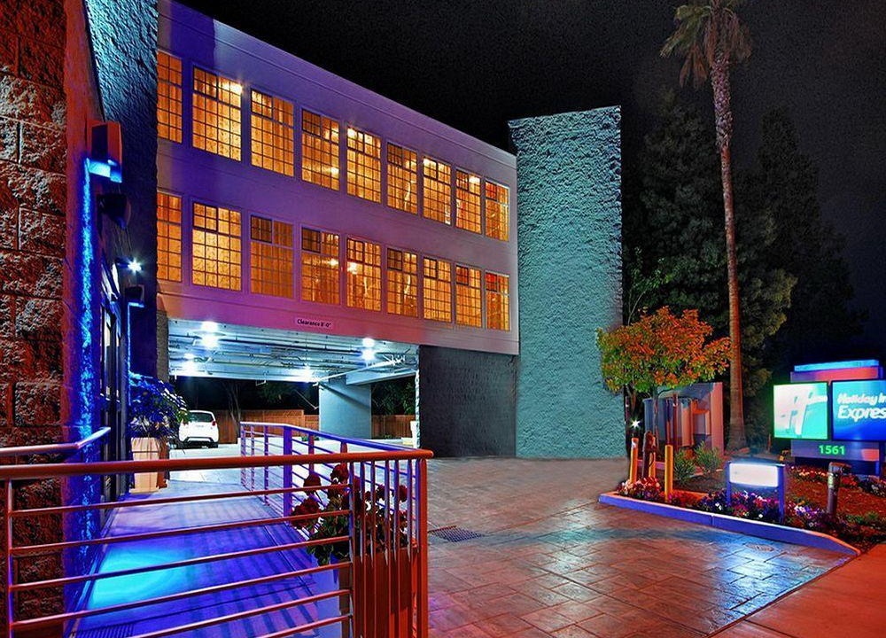 Mountain View Hotel | Holiday Inn Express Mountain View South Palo Alto, an Ihg Hotel