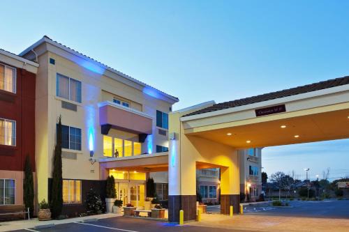Northwest Berkeley Hotel | Holiday Inn Express Berkeley by IHG