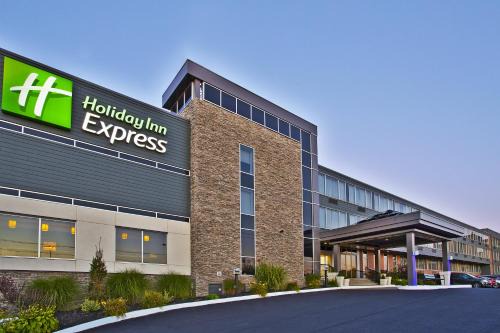 Sault Ste. Marie Hotel | Holiday Inn Express - Sault Ste. Marie by IHG