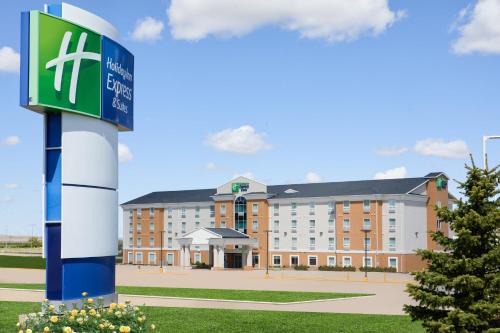 Swift Current Hotel | Holiday Inn Express Hotel & Suites Swift Current by IHG