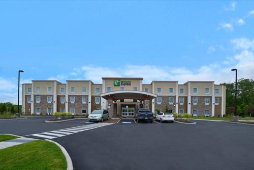 Canandaigua Hotel | Holiday Inn Express Canandaigua by IHG