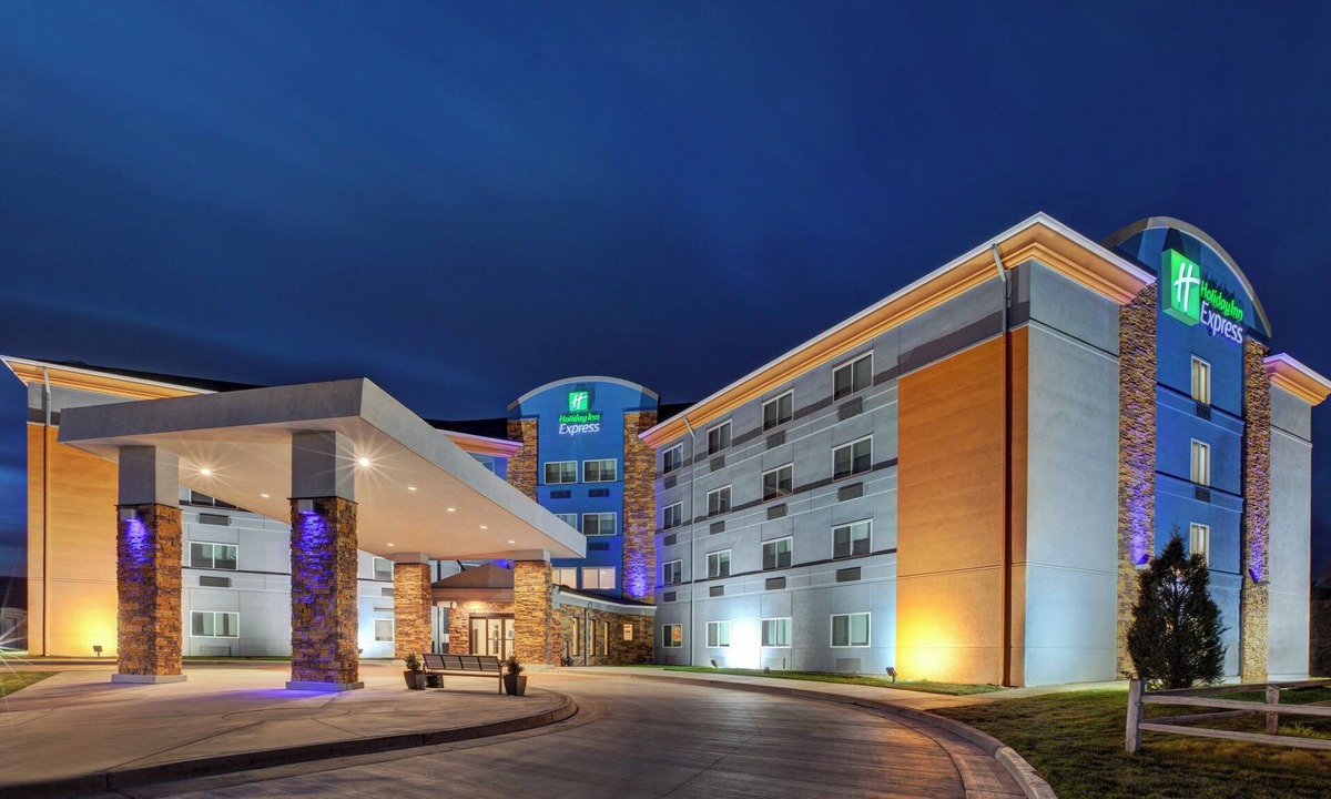 Casper Hotel | Holiday Inn Express Casper-Interstate 25 by IHG