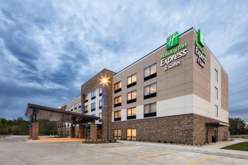 Peoria Hotel | Holiday Inn Express East Peoria - Riverfront by IHG