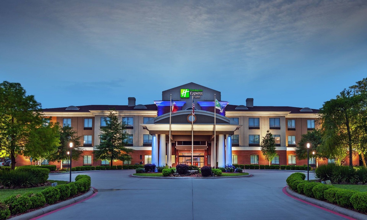 Orange Hotel | Holiday Inn Express Hotel & Suites Orange, an IHG Hotel