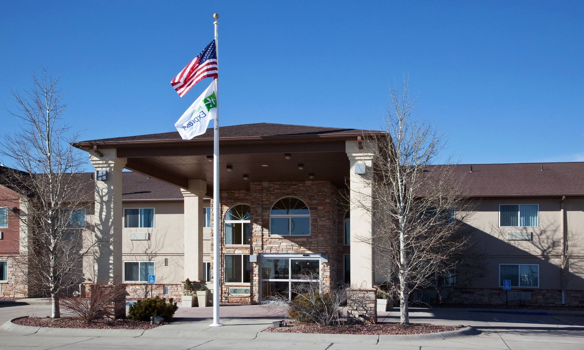 Torrington Hotel | Holiday Inn Express Hotel & Suites Torrington by IHG
