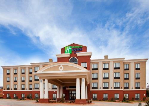 Guthrie Hotel | Holiday Inn Express Hotel & Suites Guthrie North Edmond by IHG