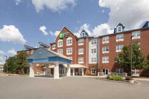 O'Fallon Hotel | Holiday Inn Express Hotel & Suites St. Louis West-O'Fallon by IHG