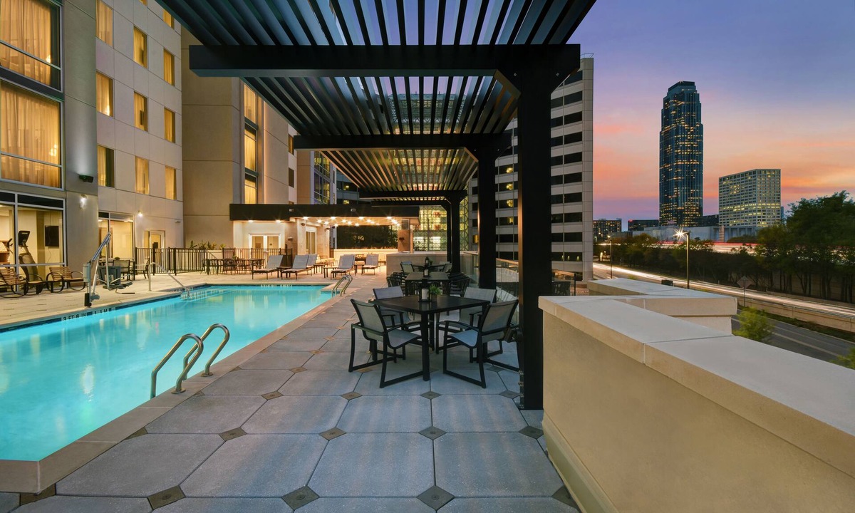 The Galleria Hotel | Holiday Inn Express Houston - Galleria Area by IHG