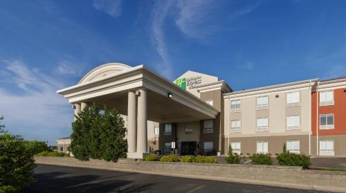 Lawrence Hotel | Holiday Inn Express Lawrence by IHG