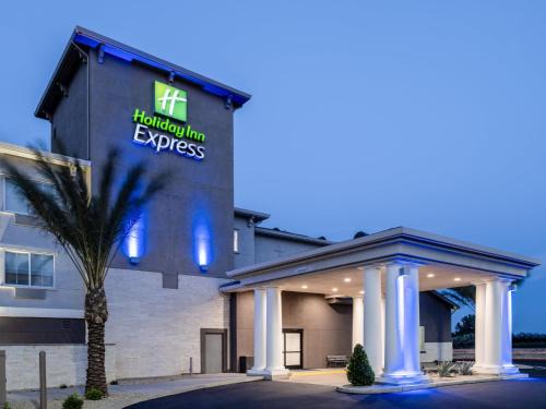Lodi Hotel | Holiday Inn Express Lodi by IHG