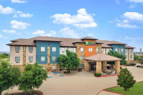 Marble Falls Hotel | Holiday Inn Express Marble Falls by IHG