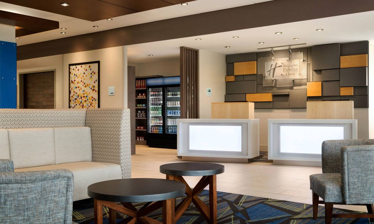 McCook Hotel | Holiday Inn Express McCook by IHG