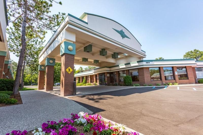Naperville Hotel | Holiday Inn Express Naperville
