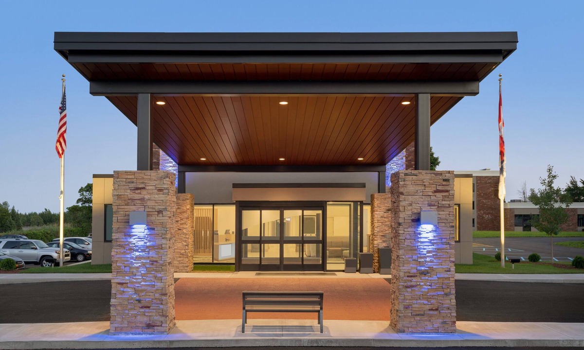 Plattsburgh Hotel | Holiday Inn Express Plattsburgh by IHG