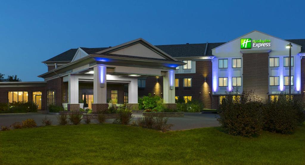 Saint Louis Hotel | Holiday Inn Express Quebec City-Sainte Foy by IHG